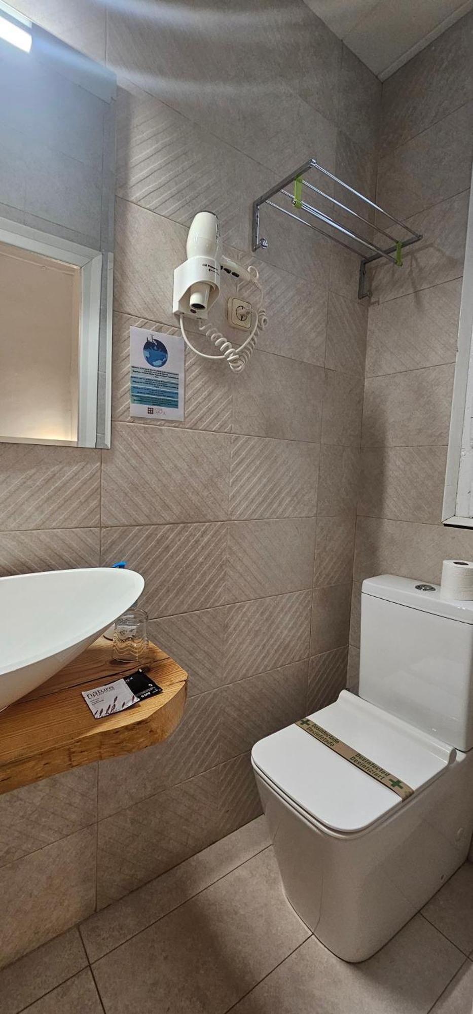 Hostal Eixample Барселона Екстериор снимка